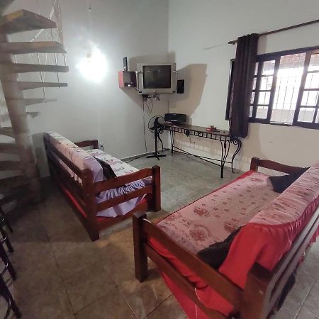 Casa temporada Peruibe 1200m praia com Wi-Fi Peruíbe Exterior foto
